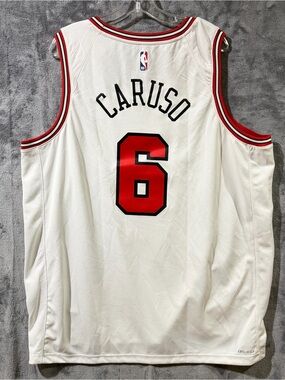 Nike Chicago Bulls Alex Caruso #6 Jersey DN2072-104 Men's Size 2XL New w/Tags